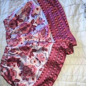 silk floral shorts💕💕